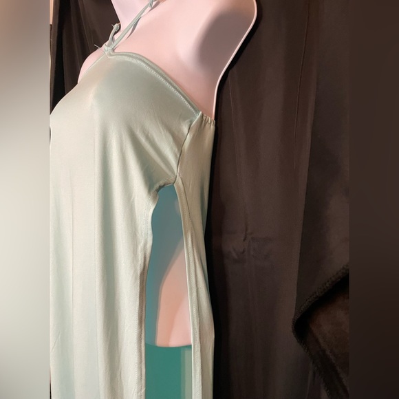 NWOT women’s size M swimsuit cover, long with full split on both sides - Picture 3 of 7